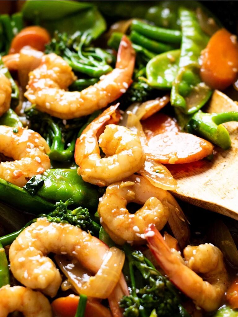 A skillet of Chinese curry prawns.