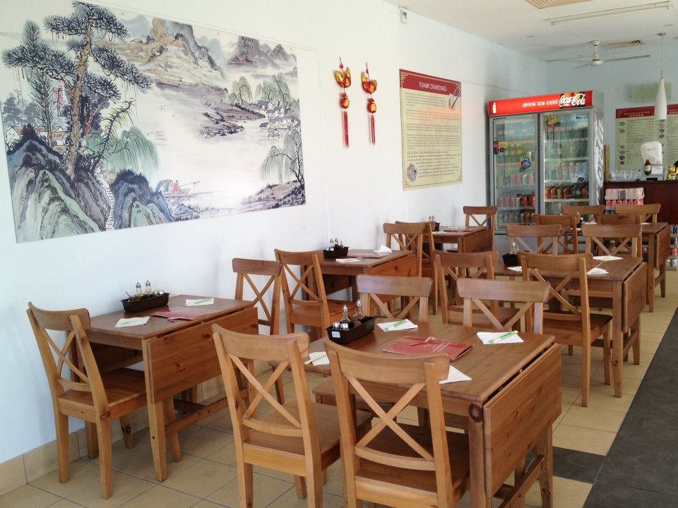 Chinese restaurant with combination wonton soup.